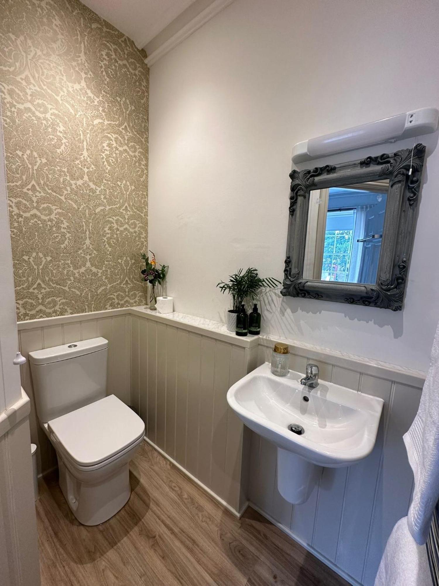 The Victoria Hotel,Bar,Bistro Norham ภายนอก รูปภาพ